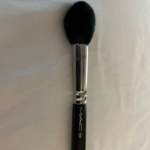 Authentic MAC 165 contouring brush